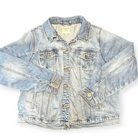 TORRID Women’s Light Wash Classic Denim Jean Jacket Size 2X - Picture 1 of 6